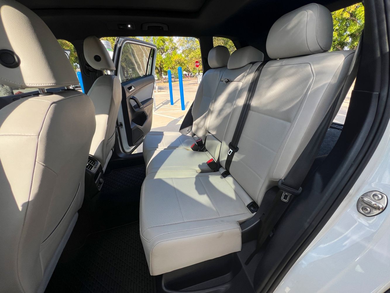 2020 Volkswagen Tiguan SE R-Line Black photo 3
