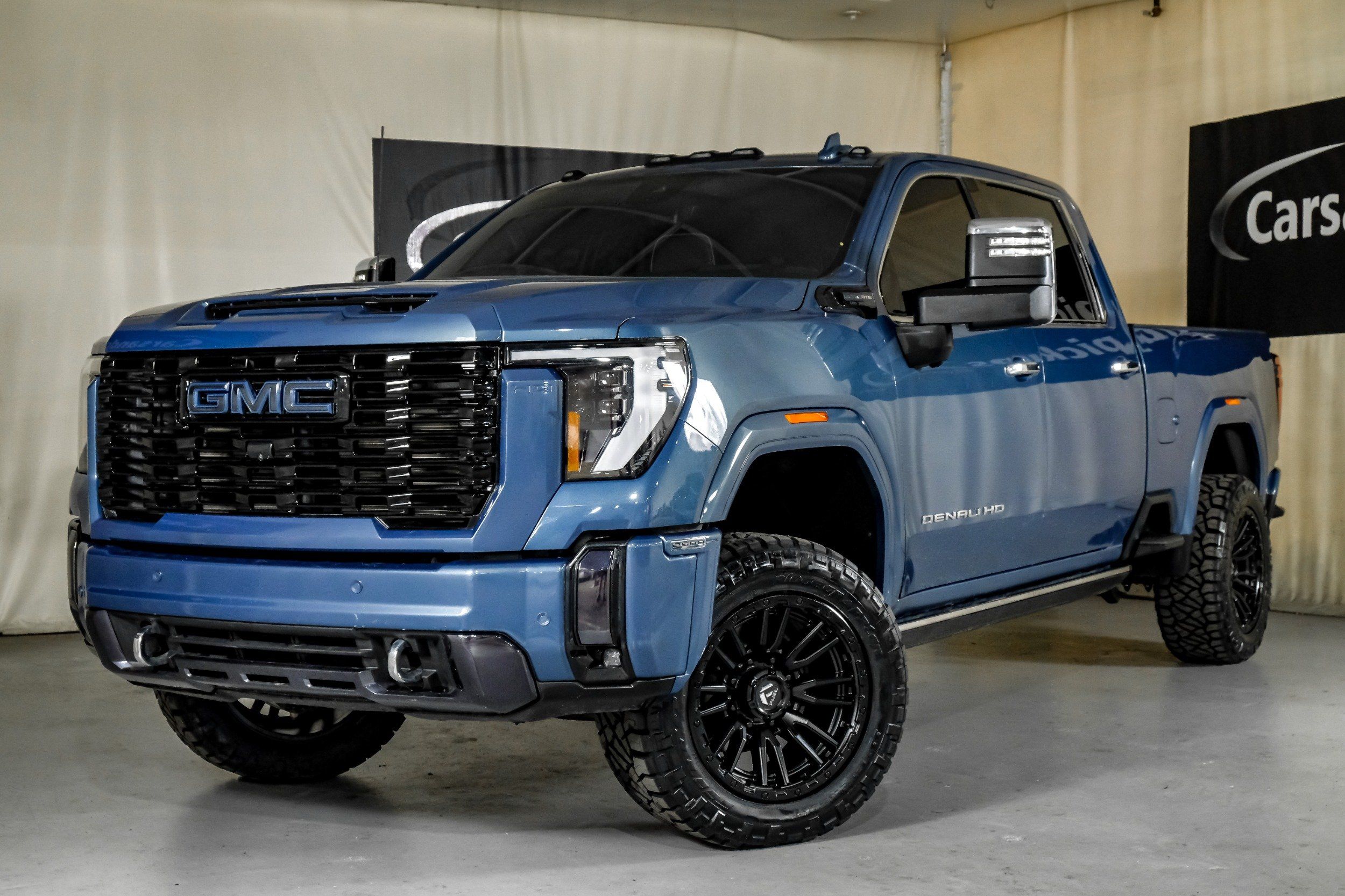 2024 Gmc Sierra 2500 HD Denali Ultimate photo 3