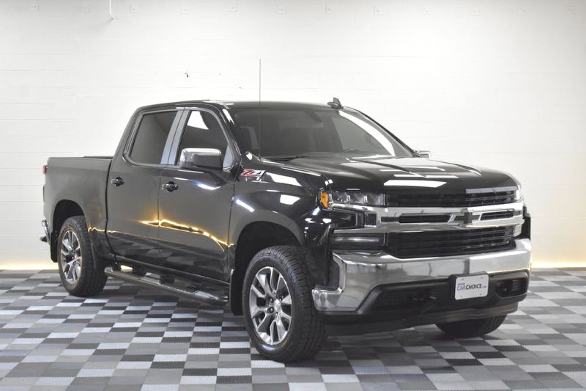 2020 Chevrolet Silverado 1500 4WD Crew Cab Short Bed LT