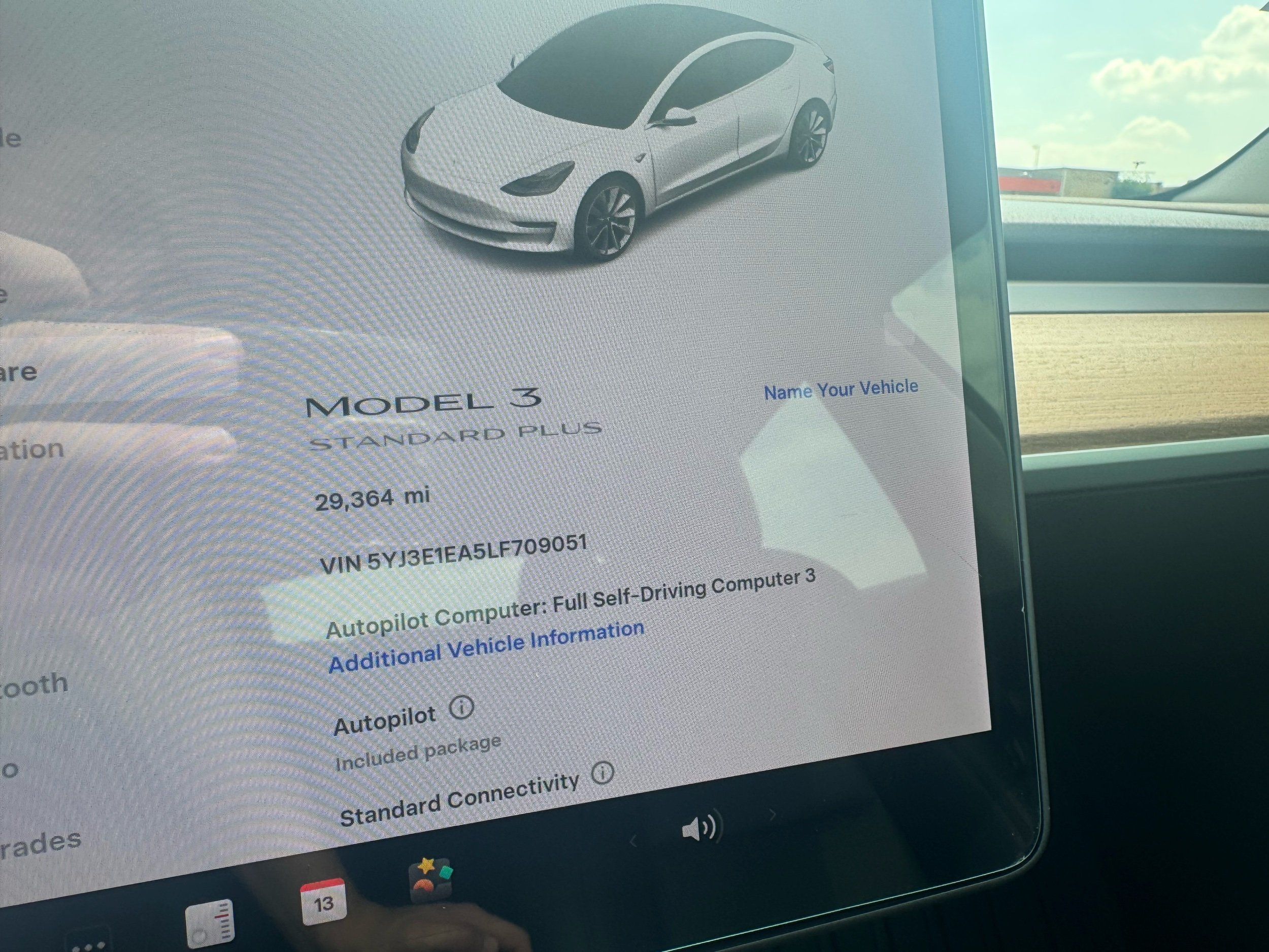 2020 Tesla Model 3 Standard Range Plus photo 11