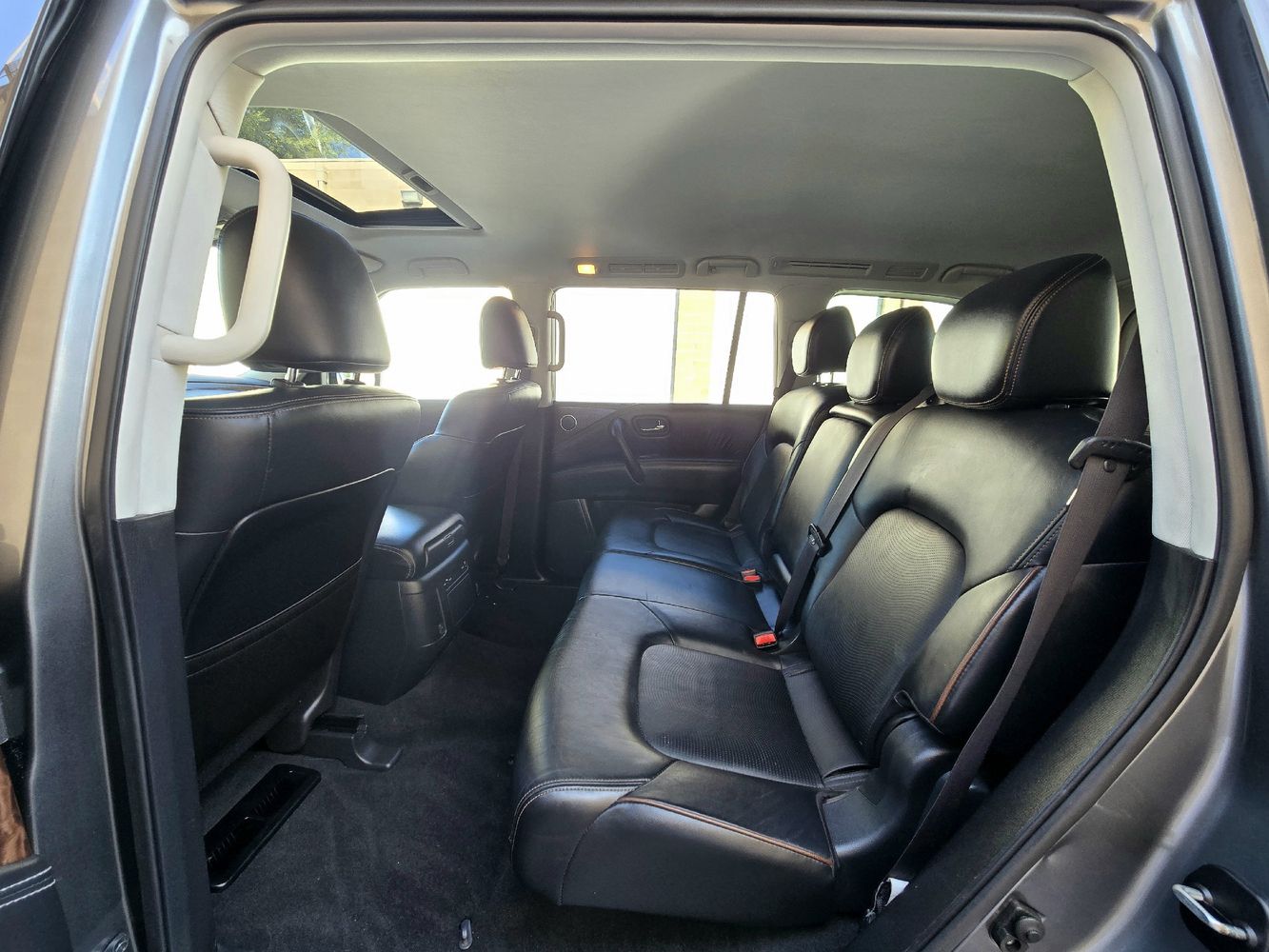2018 Nissan Armada SL photo 35