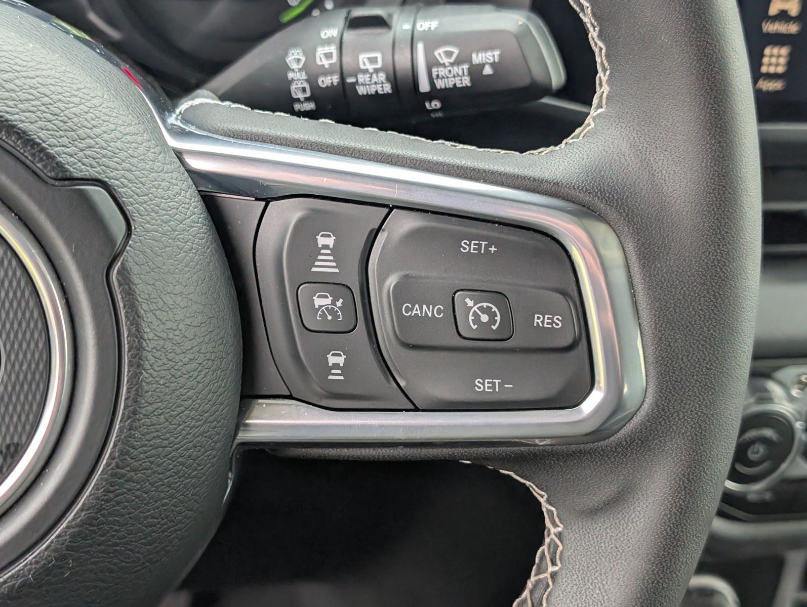 2025 Jeep Wrangler 4xe 34