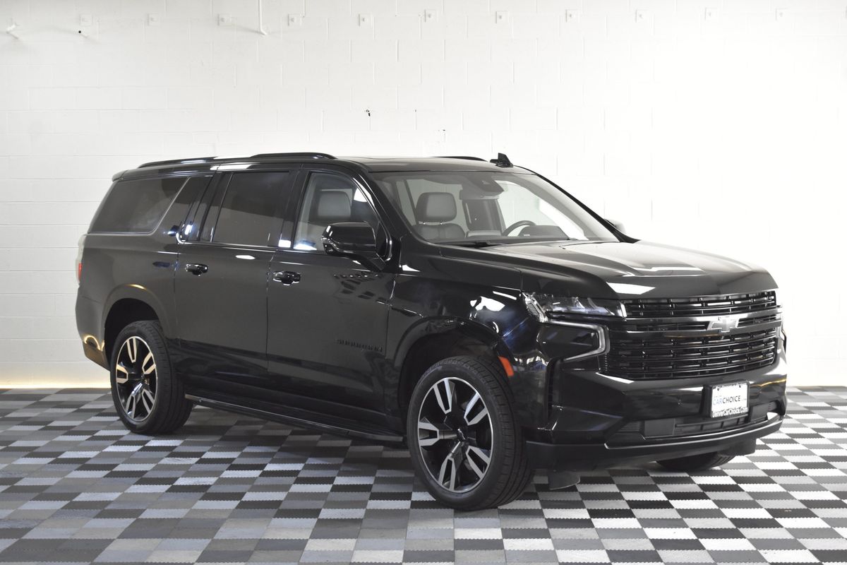 2023 Chevrolet Suburban 4WD RST