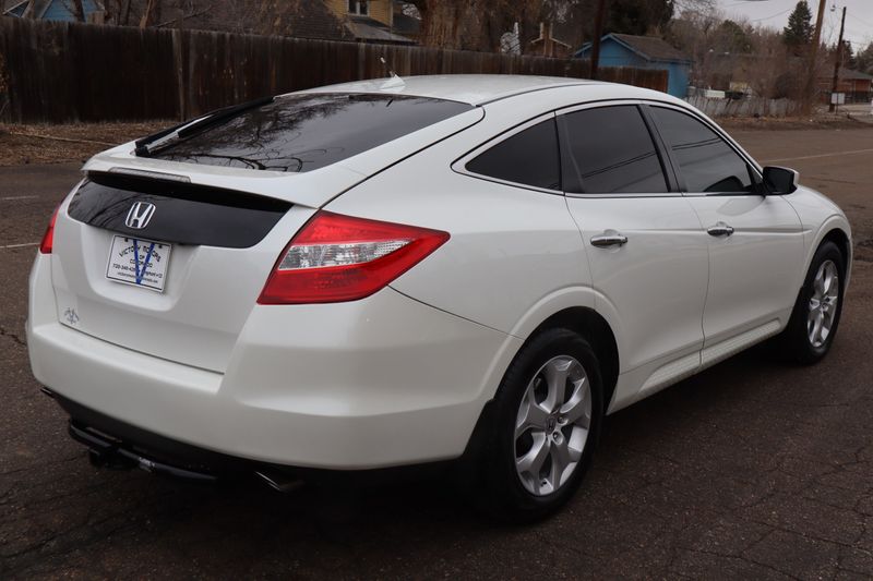 2011-honda-accord-crosstour-photos