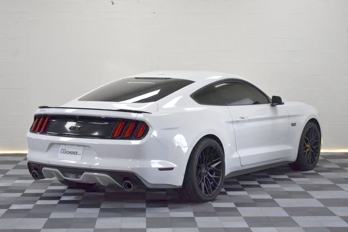 2017 Ford Mustang GT Premium