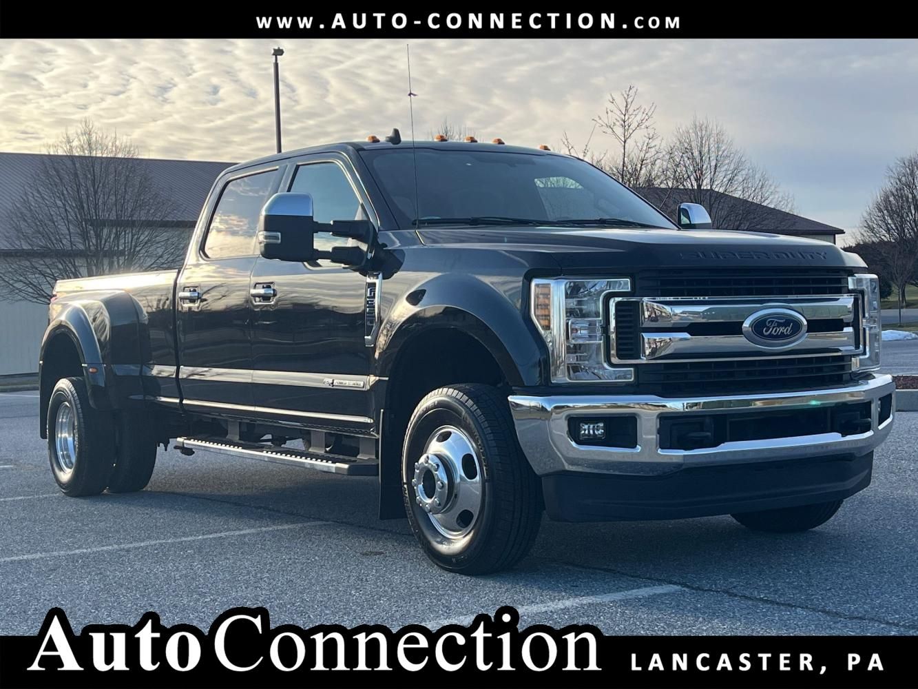 2019 Ford F-350 Super Duty XLT's photo