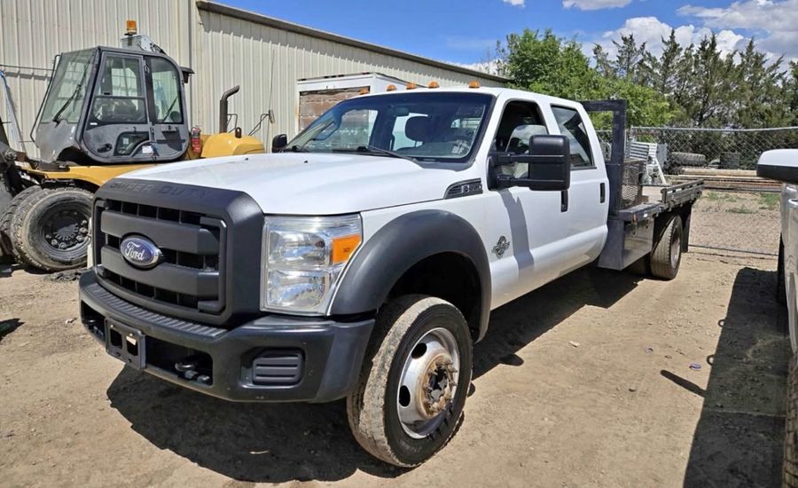 2013 Ford F-550 Chassis XL