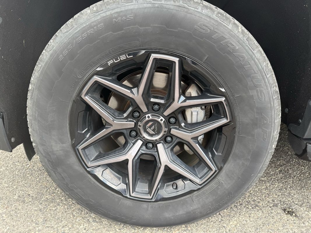 2021 Chevrolet Tahoe LT - Photo 36