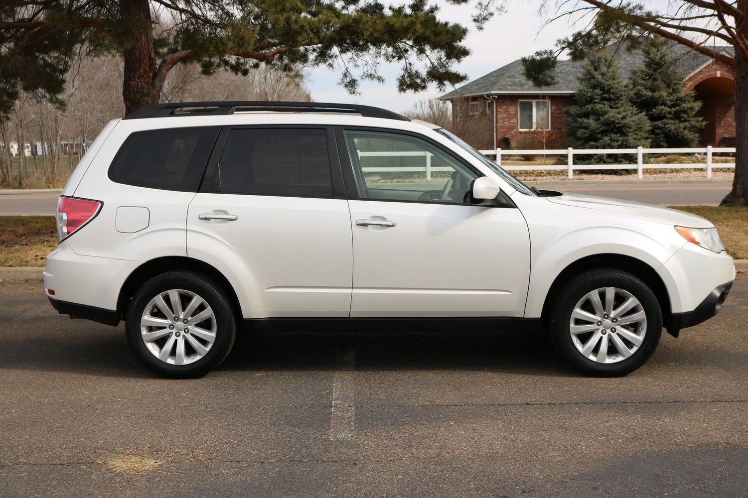 2011 Subaru Forester 2.5X Premium Victory Motors of Colorado