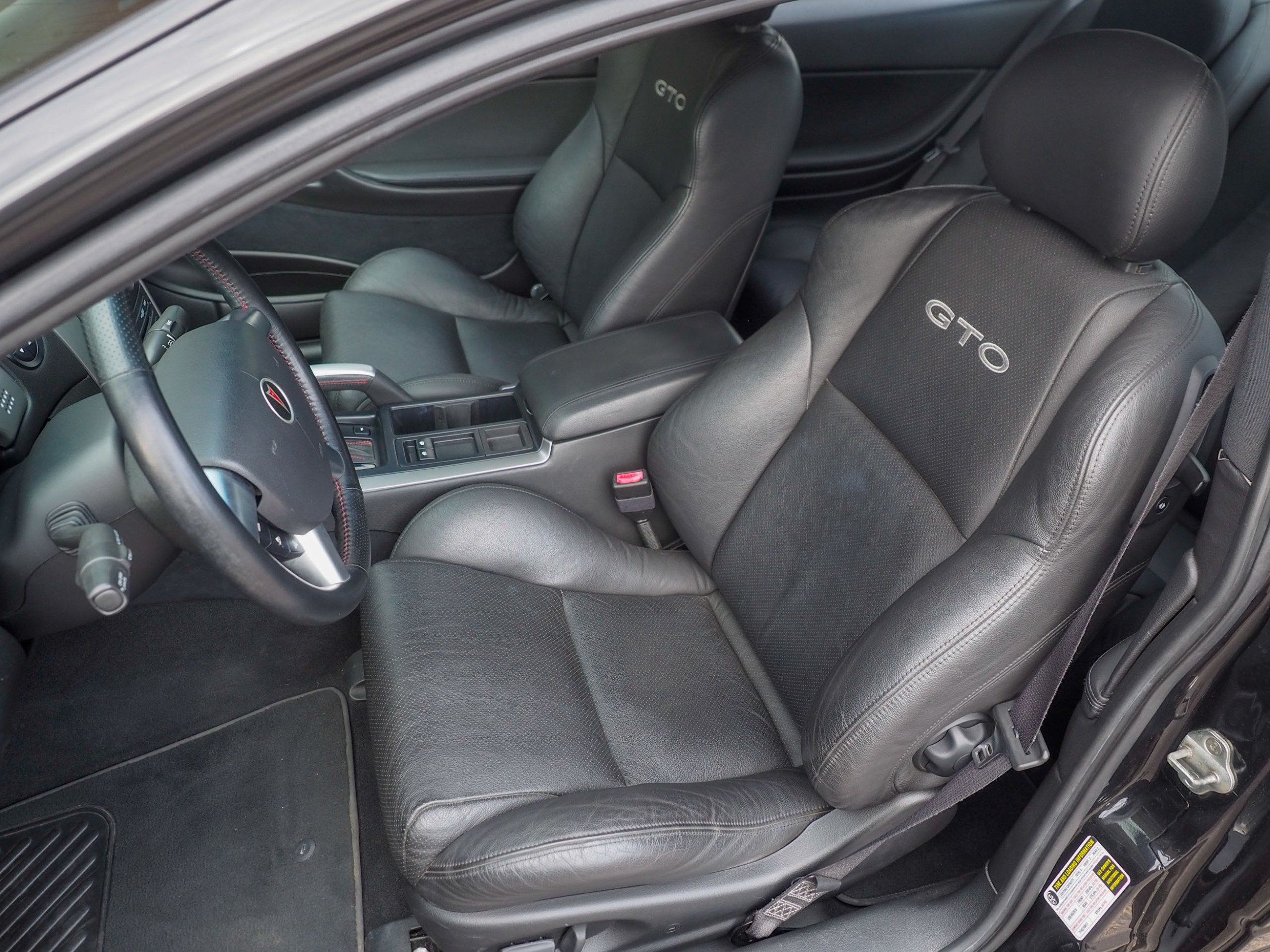 2005 Pontiac GTO Black 
