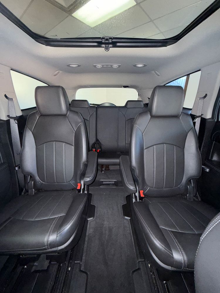 2017 Buick Enclave Premium photo 34