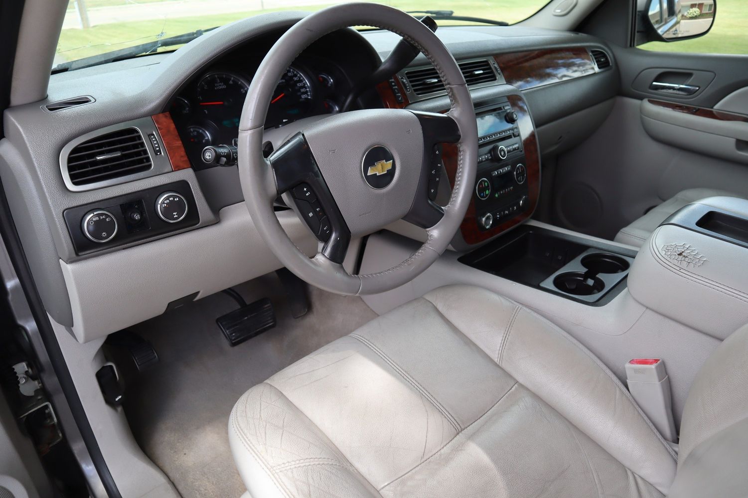 2007 Chevrolet Suburban LT 1500 | Victory Motors of Colorado