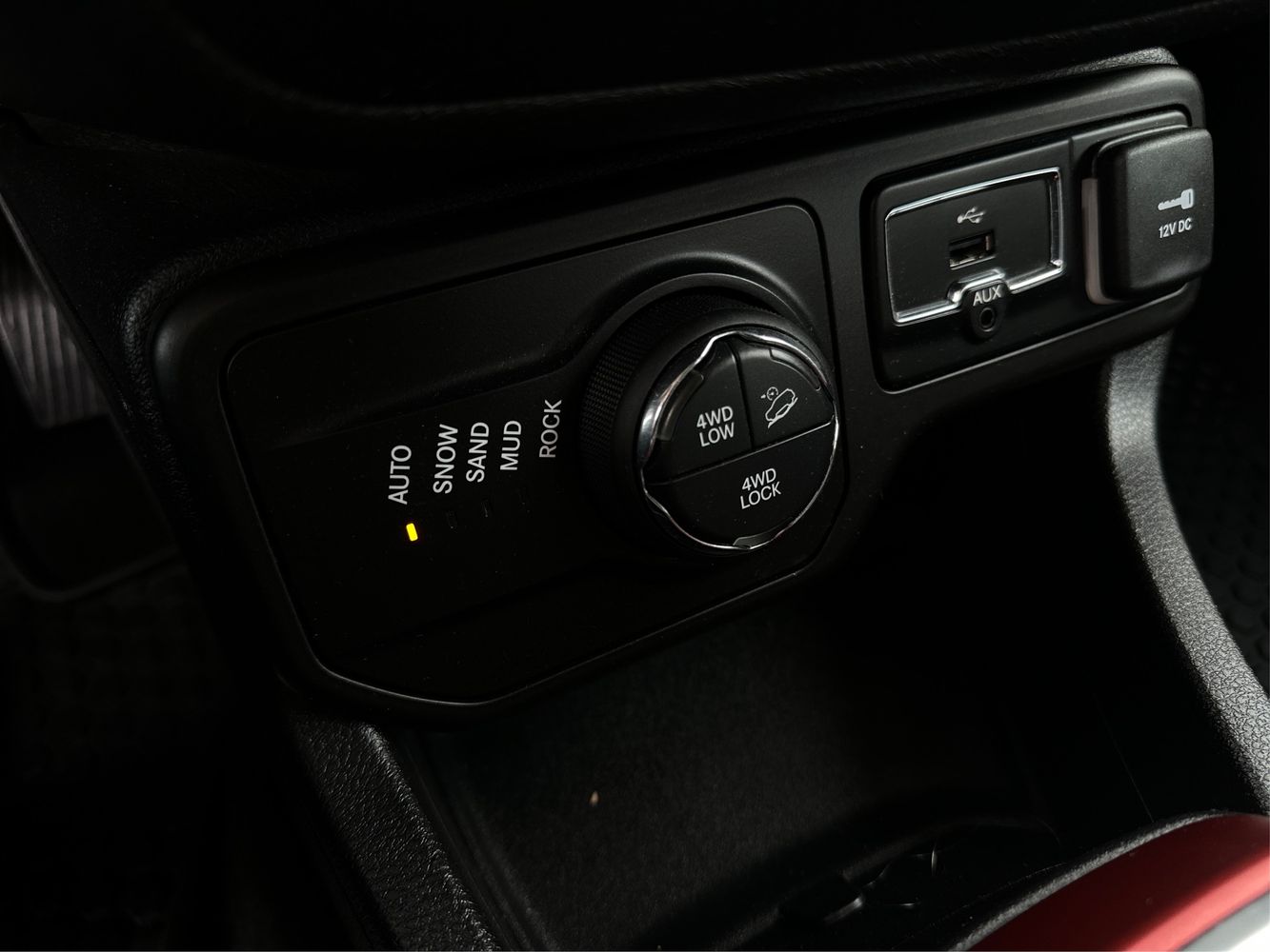 2018 Jeep Renegade Trailhawk photo 31