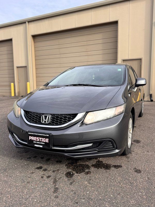 2013 Honda Civic LX's photo
