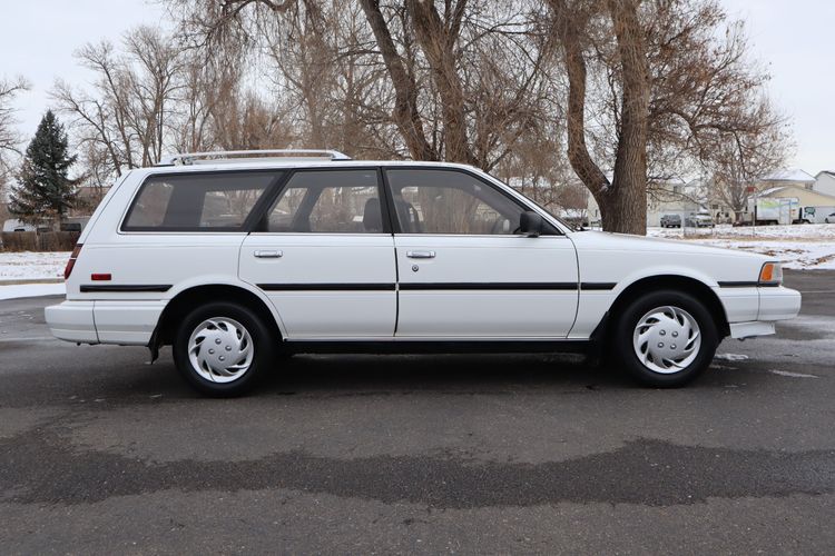 Toyota camry 1987 год