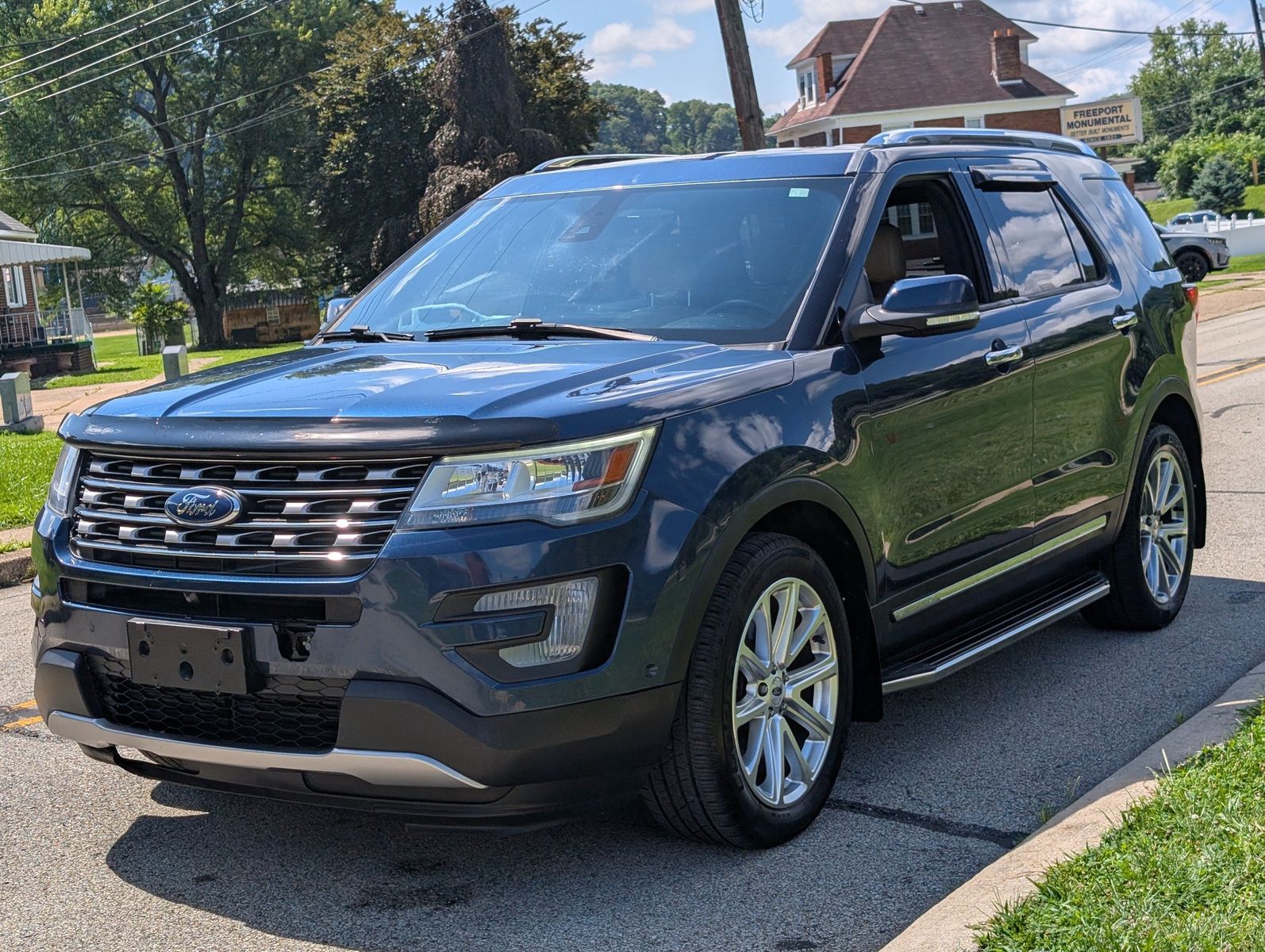 2017 Ford Explorer 12