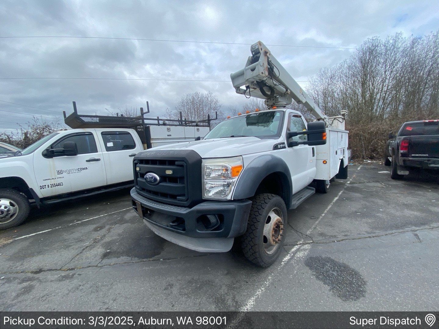 2011 Ford F-450 Super Duty Chassis Cab XL