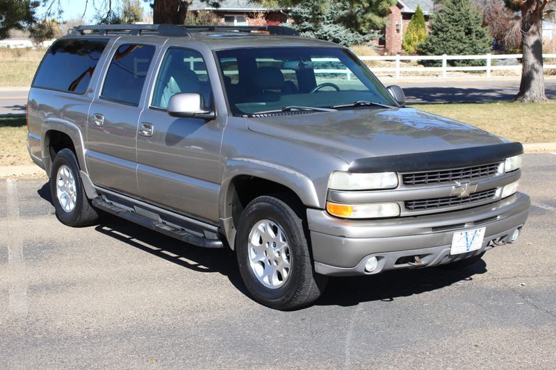 2001 Chevrolet Suburban Photos