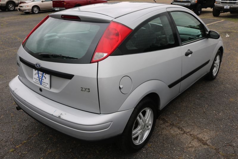 2000 Ford Focus ZX3 | Victory Motors of Colorado