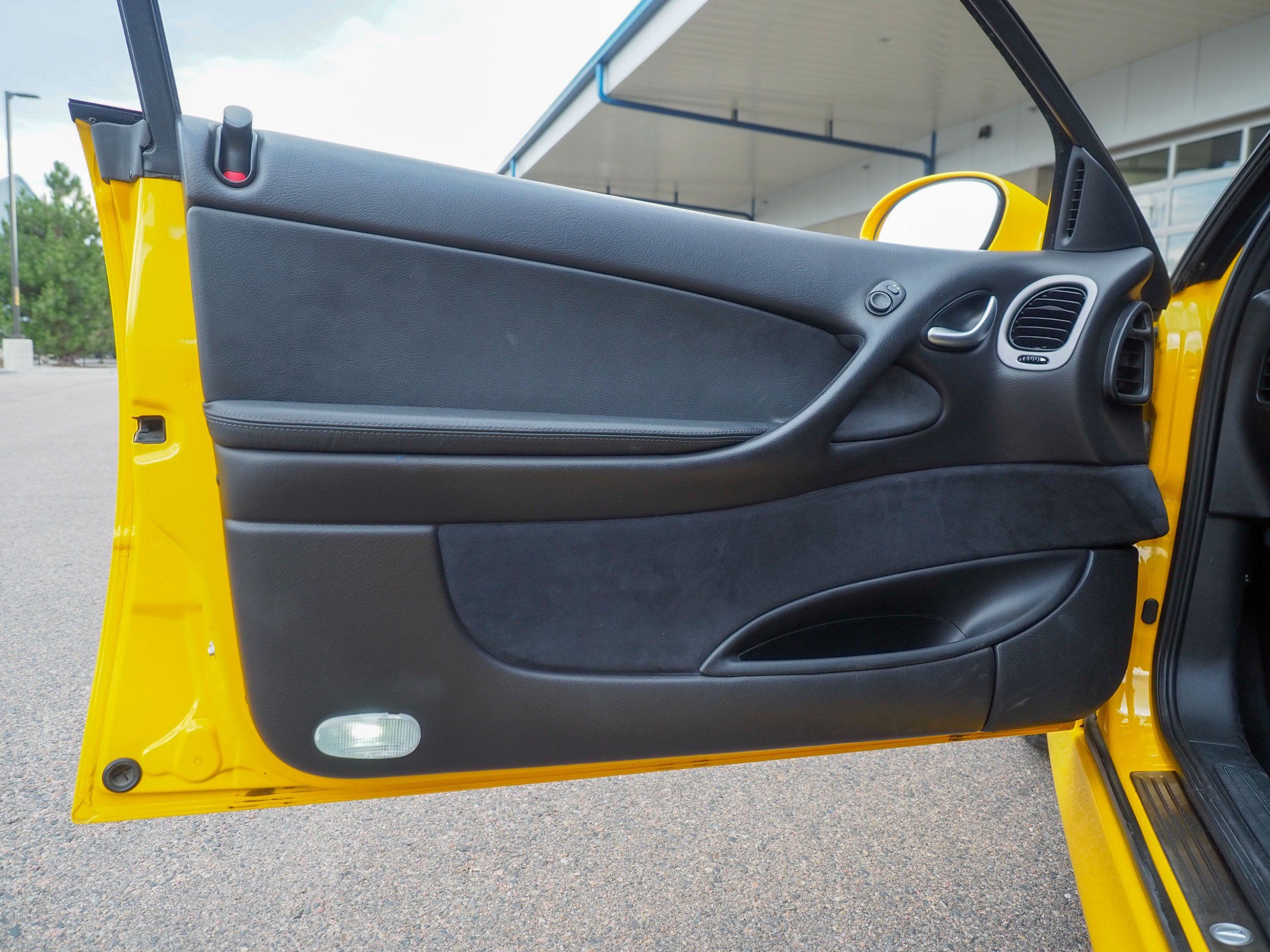 2005 Pontiac GTO Yellow 