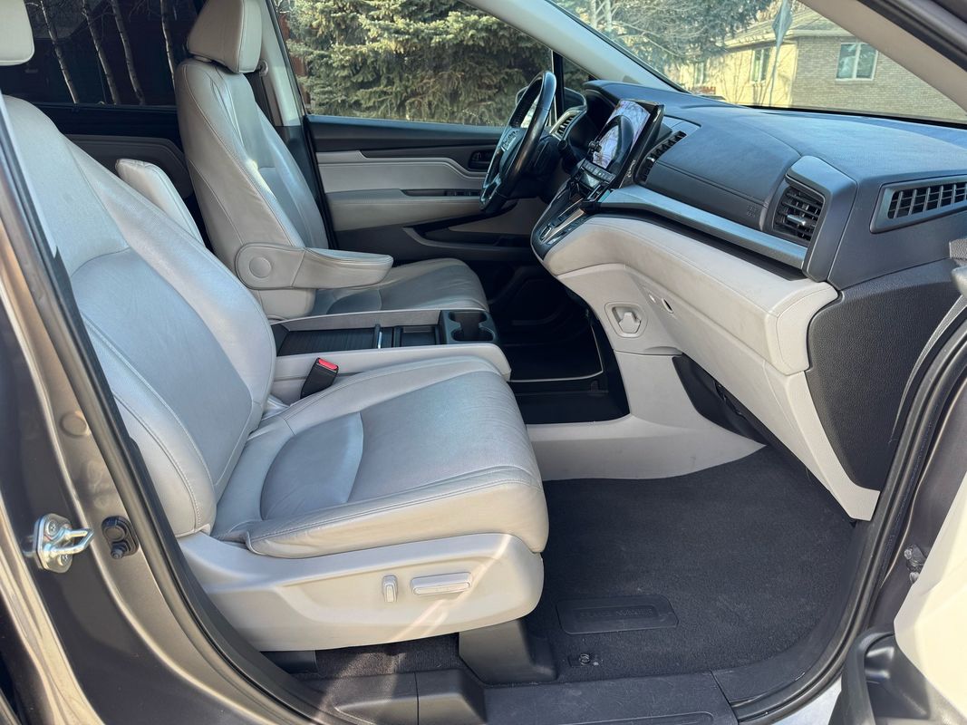 2019 Honda Odyssey EX-L - Photo 17