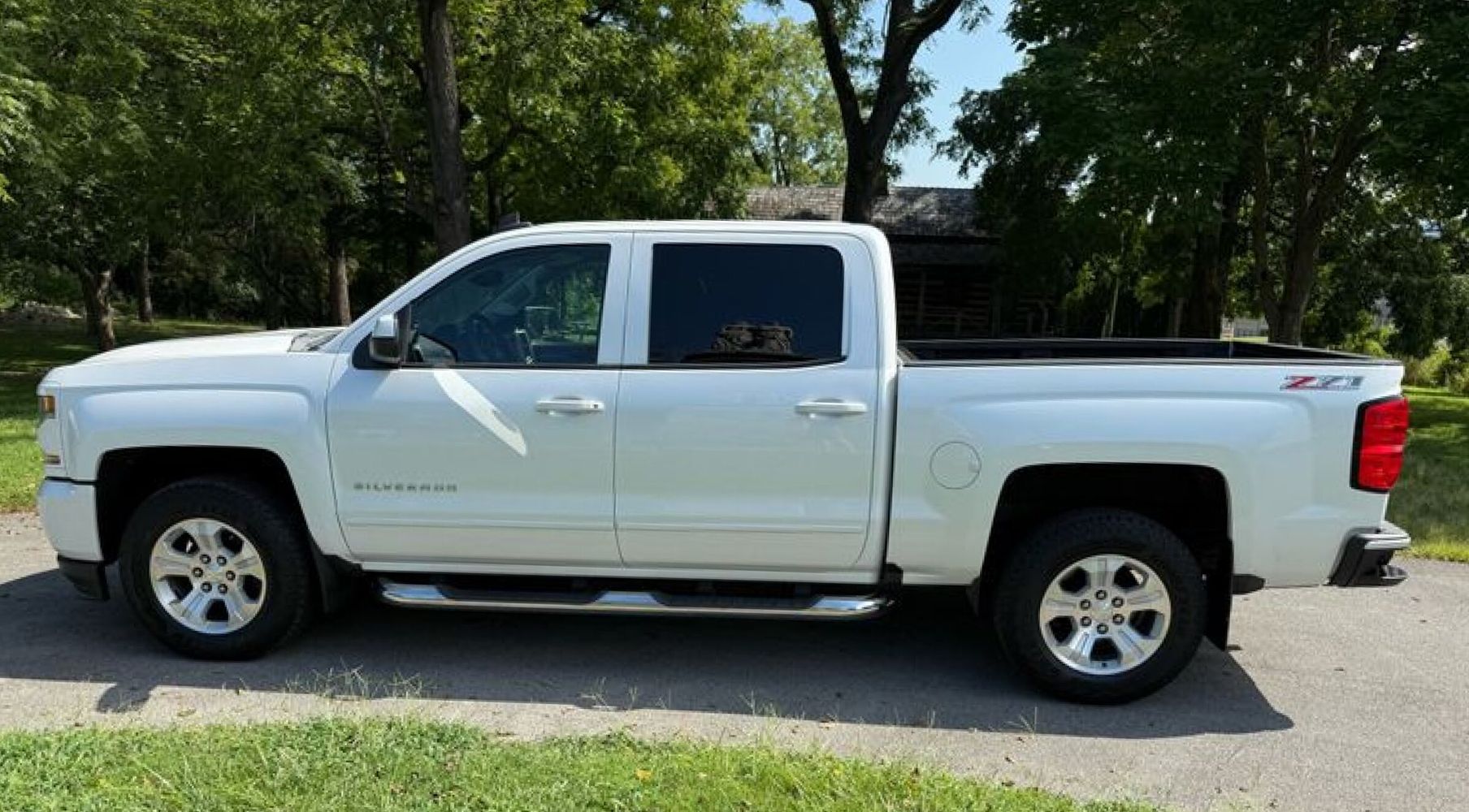 2016 Chevrolet Silverado 1500 LT Z71 photo 45