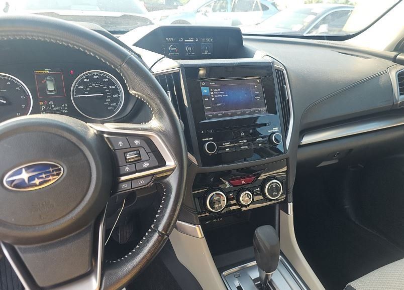2023 Subaru Forester Premium photo 10