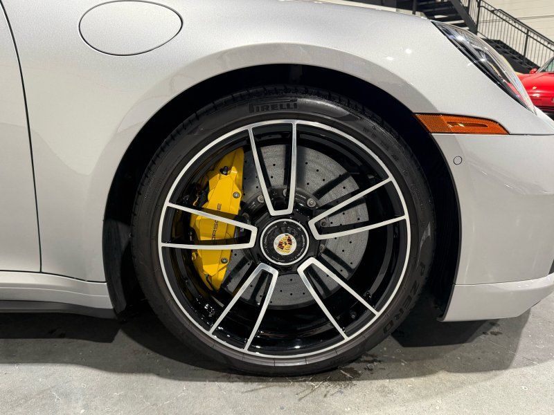2022 Porsche 911 Turbo S, photo 16
