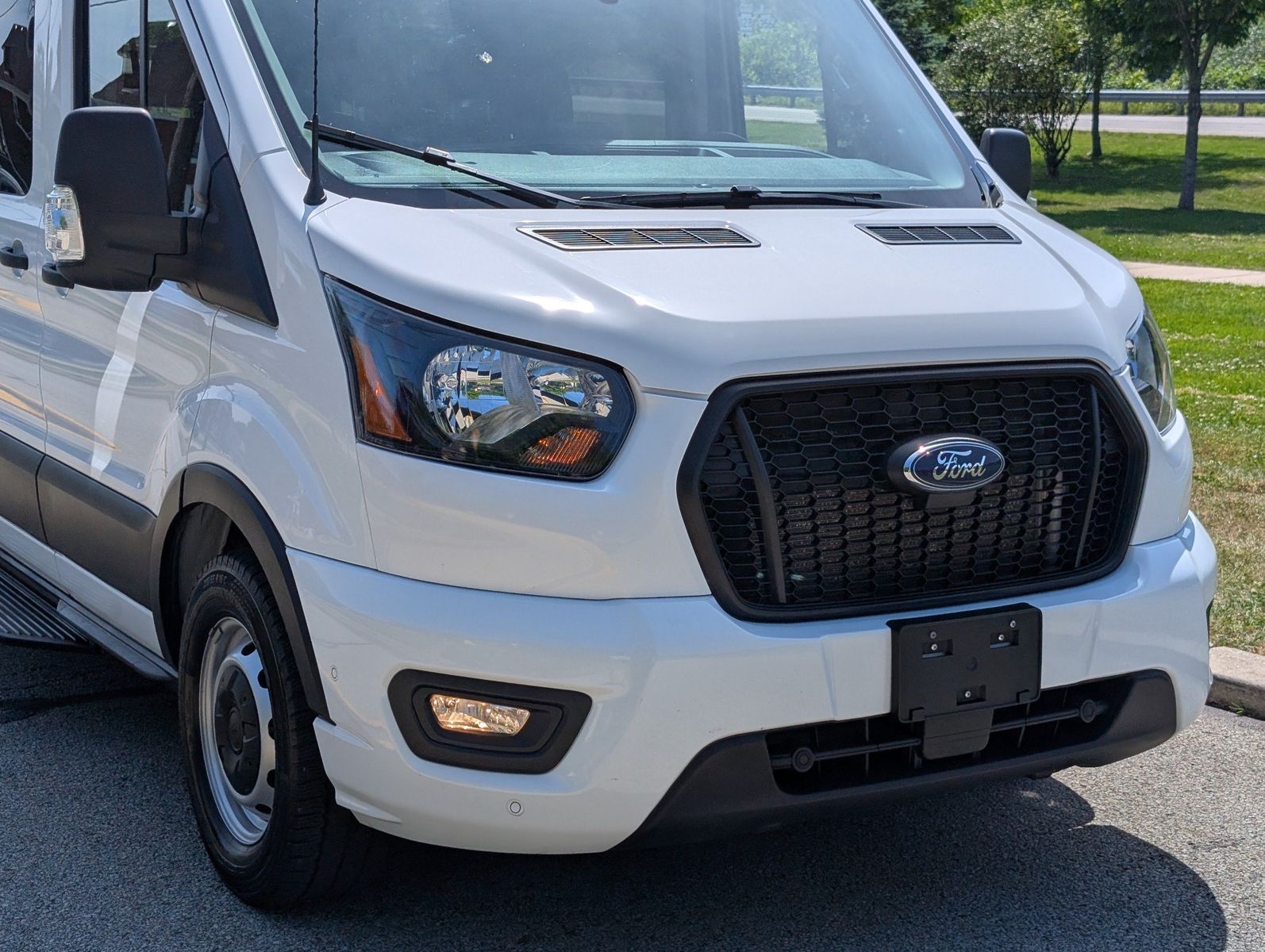 2023 Ford Transit-350 Passenge 11