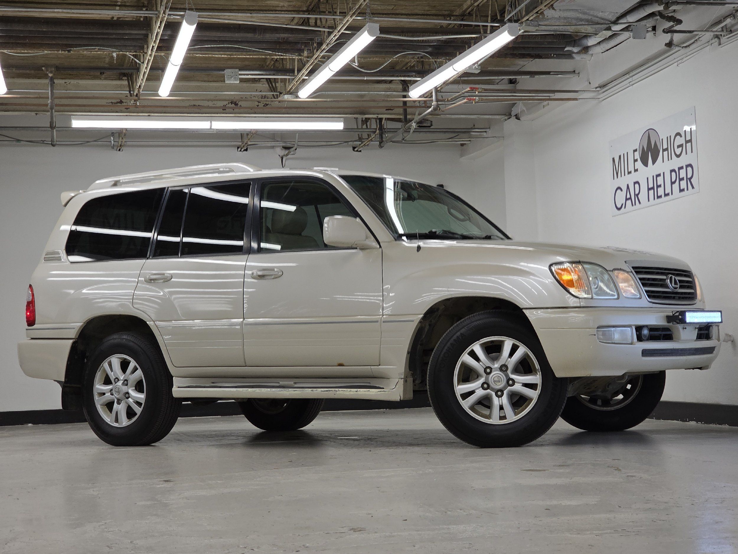 2004 Lexus LX 600 470's photo