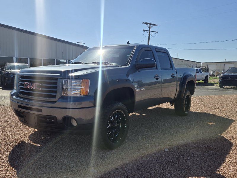 2011 GMC Sierra 4WD Crew Cab SLE SWB's photo