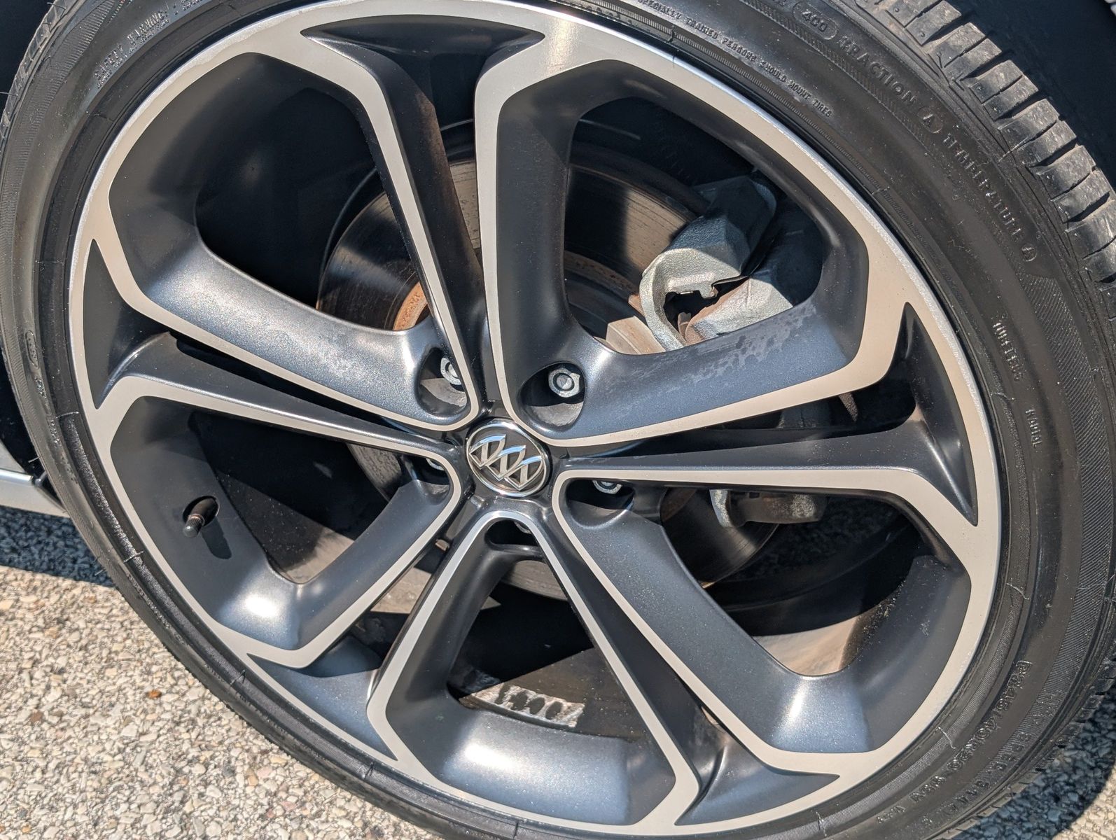 2016 Buick Cascada 24