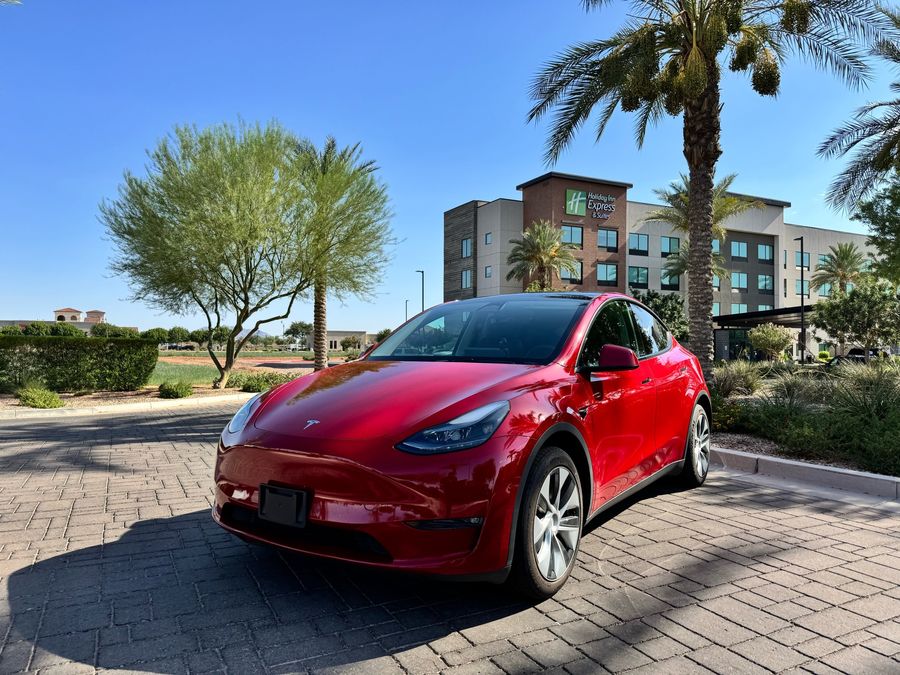 2023 Tesla Model Y Long Range Dual Motor All-Wheel Drive