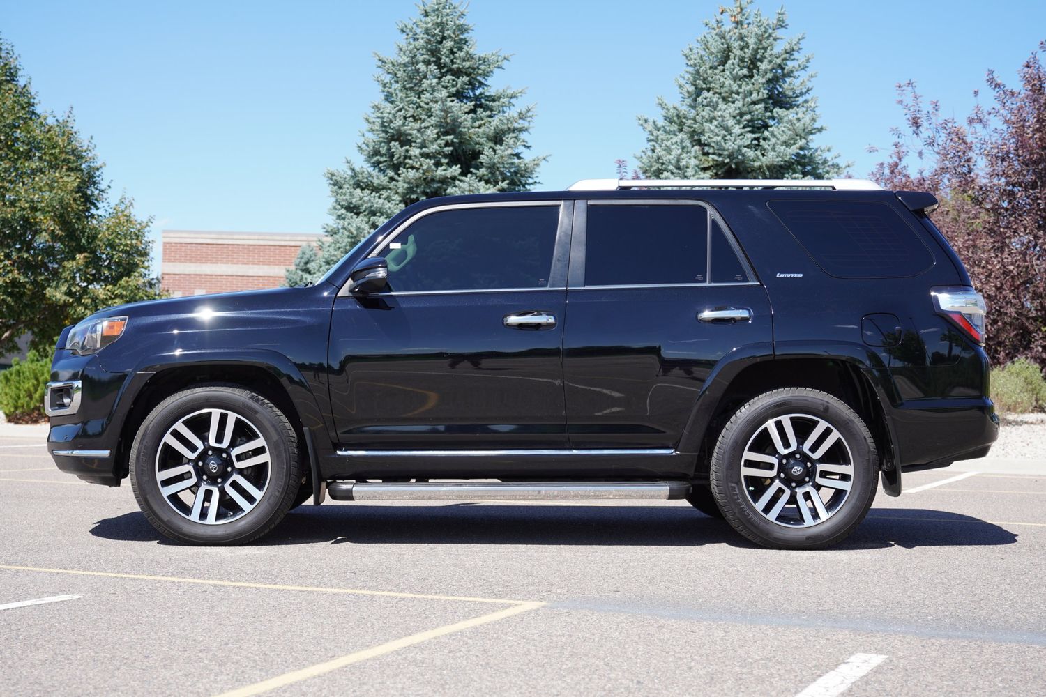 2015 Toyota 4Runner Limited photo 6