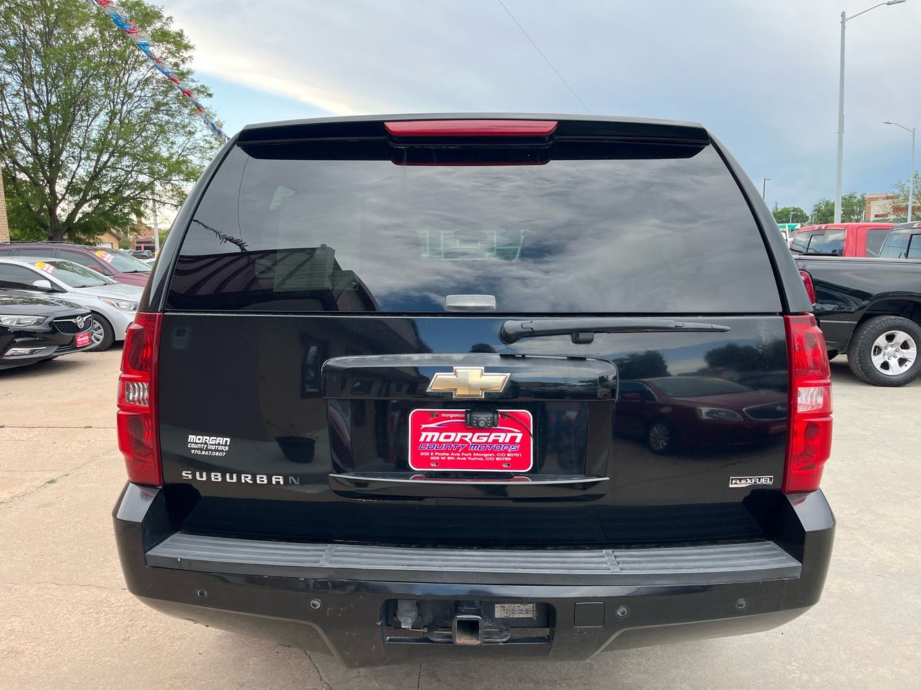 2009 Chevrolet Suburban LT 1500 photo 4