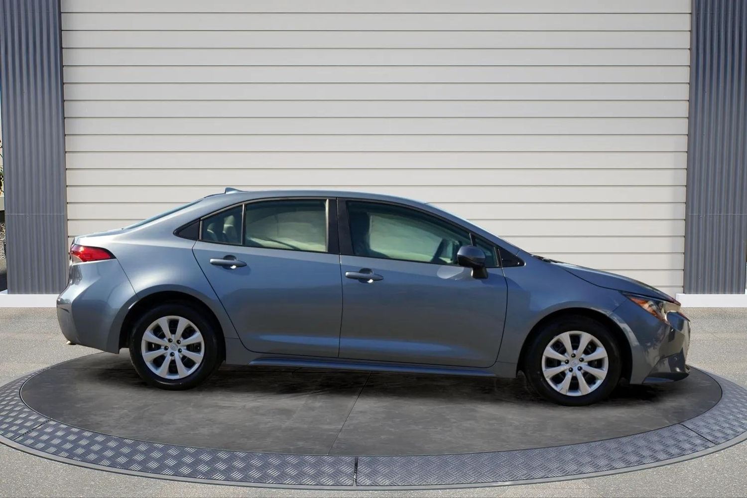 2024 Toyota Corolla LE photo 8