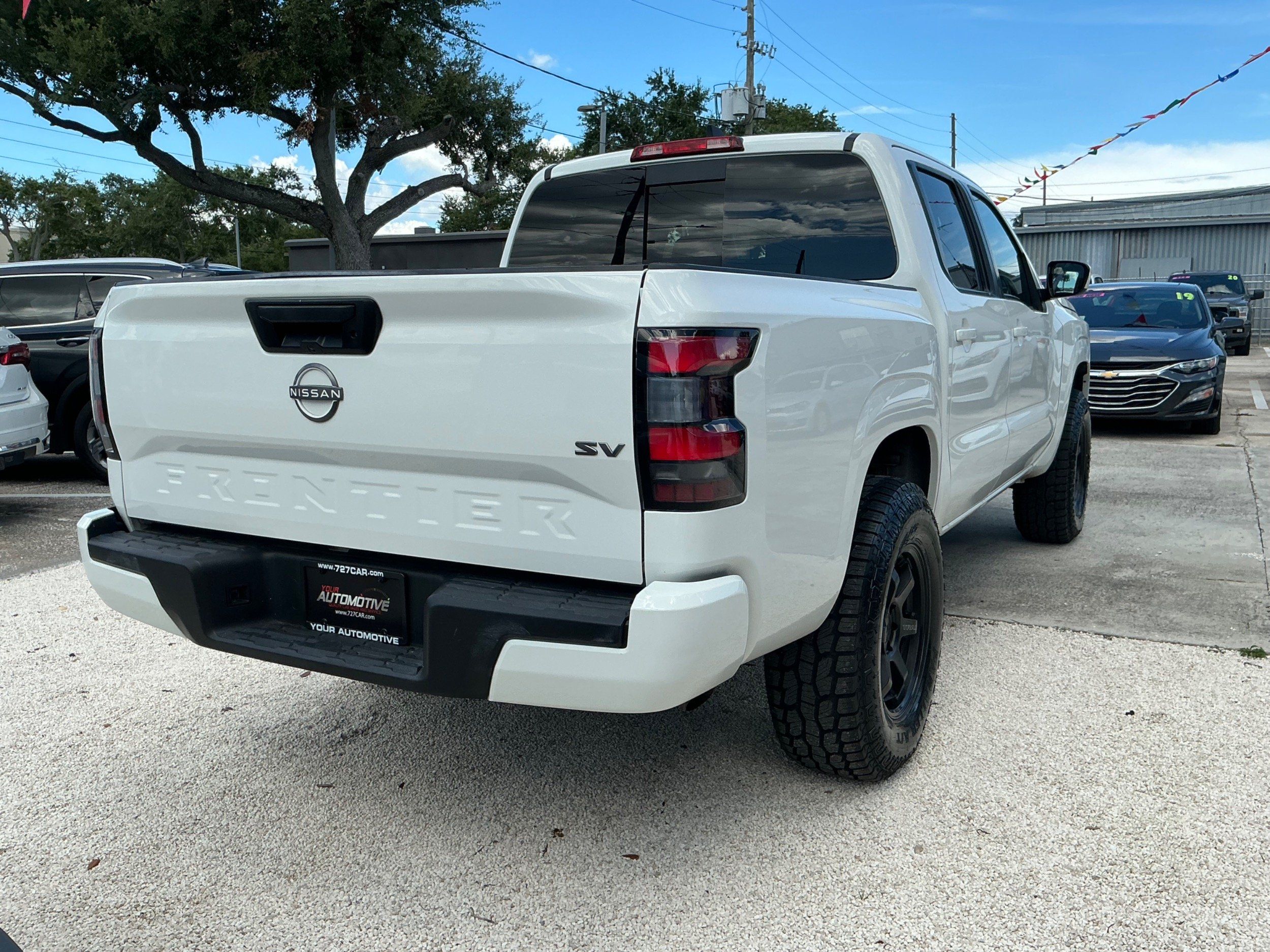 2022 Nissan Frontier SV photo 4