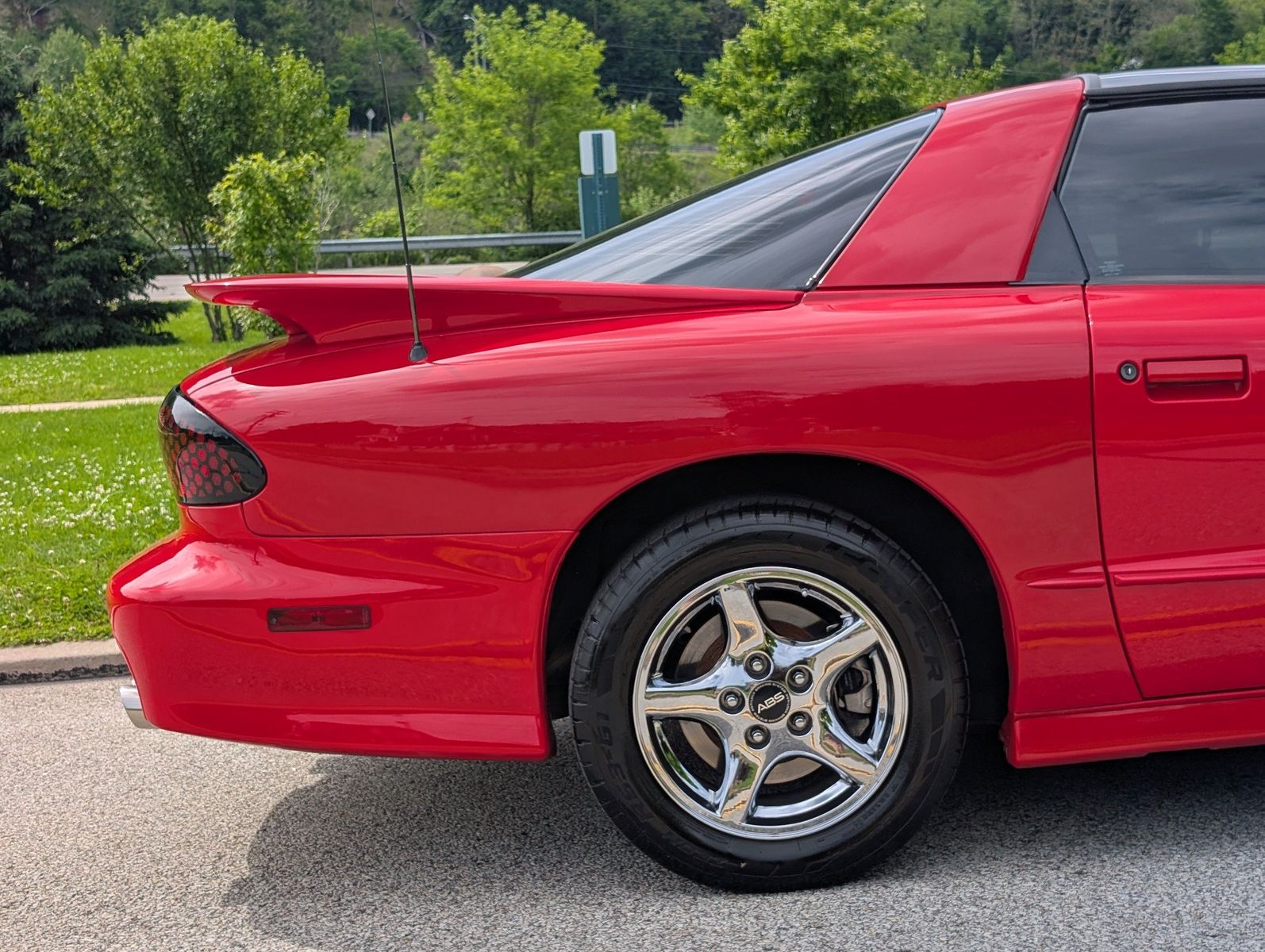 1999 Pontiac Firebird 33