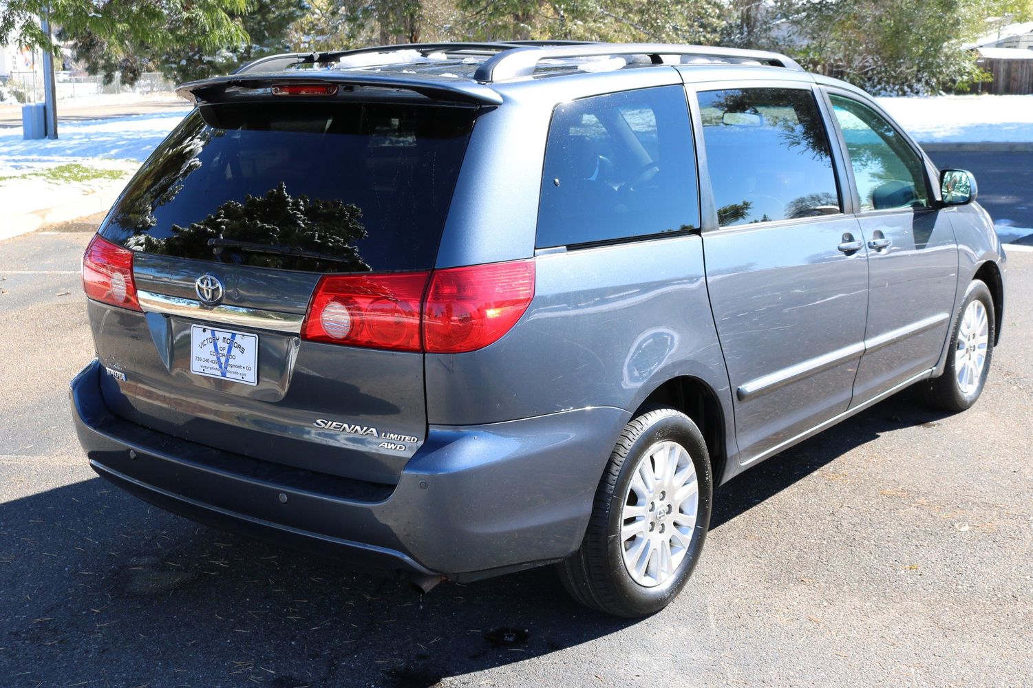 2008 Toyota Sienna XLE Limited | Victory Motors of Colorado