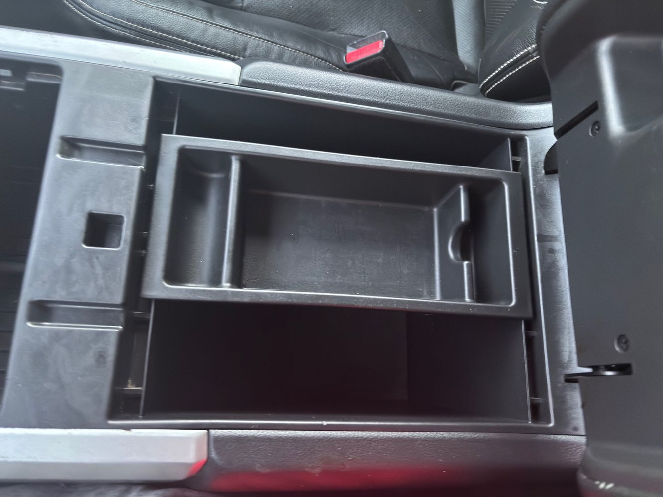 2016 Nissan Titan PRO-4X photo 27