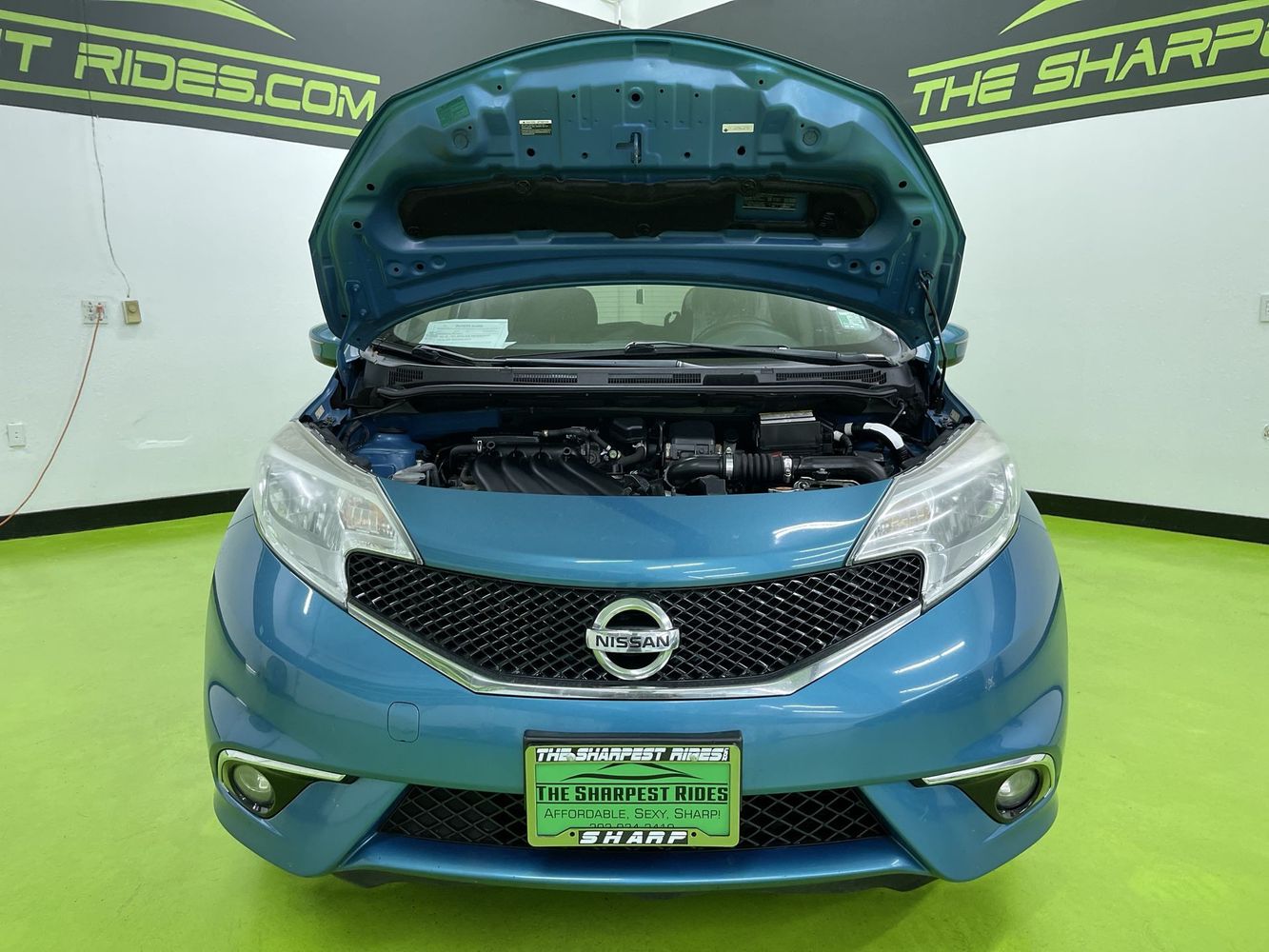 2016 Nissan Versa Note SR photo 4