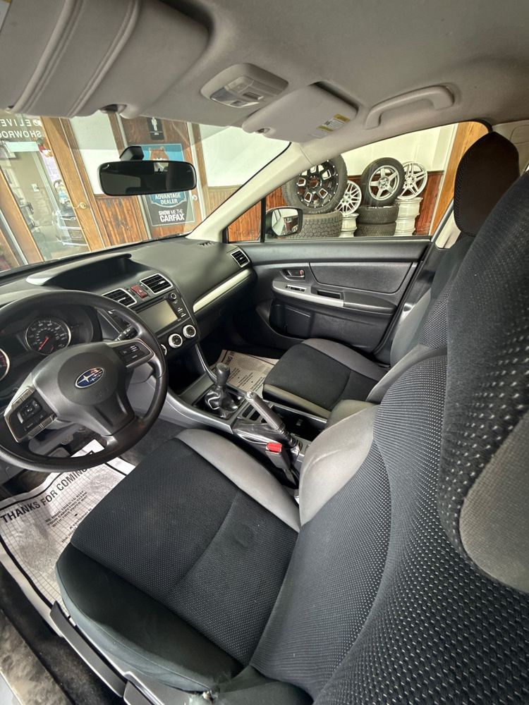 2016 Subaru Impreza 2.0i photo 17