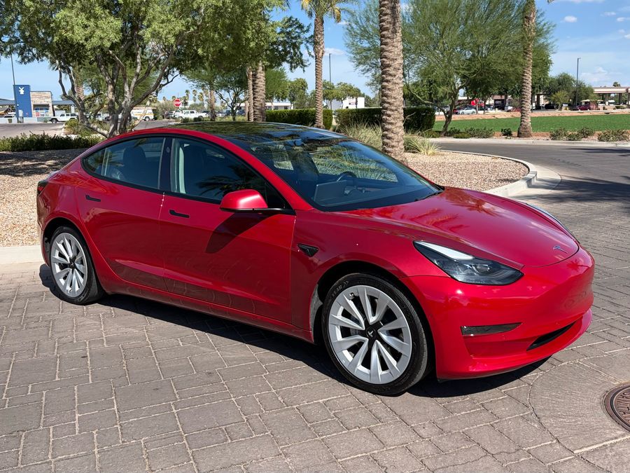 2022 Tesla Model 3 Rear-Wheel Drive