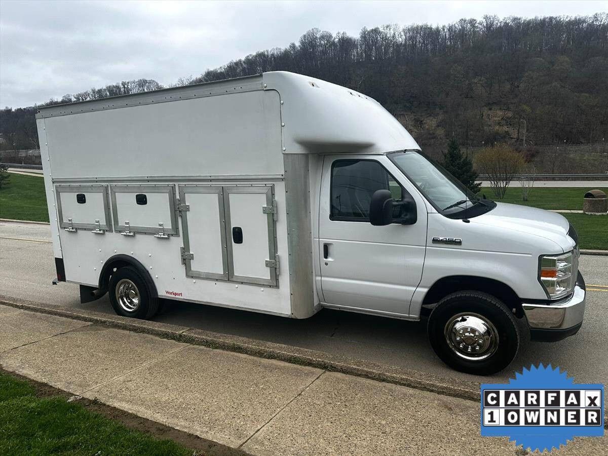 2017 Ford E-Series 5