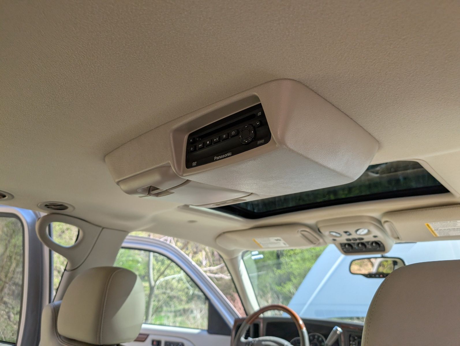 2004 Cadillac Escalade ESV 155