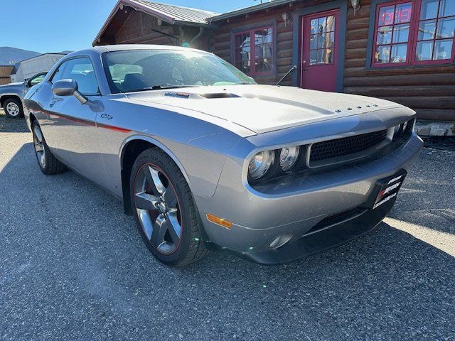 2014 Dodge Challenger R/T photo 2