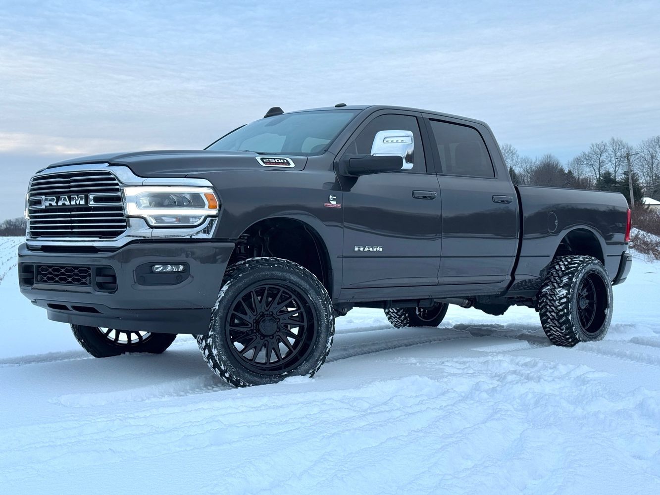 2024 RAM Ram 2500 Pickup Laramie's photo