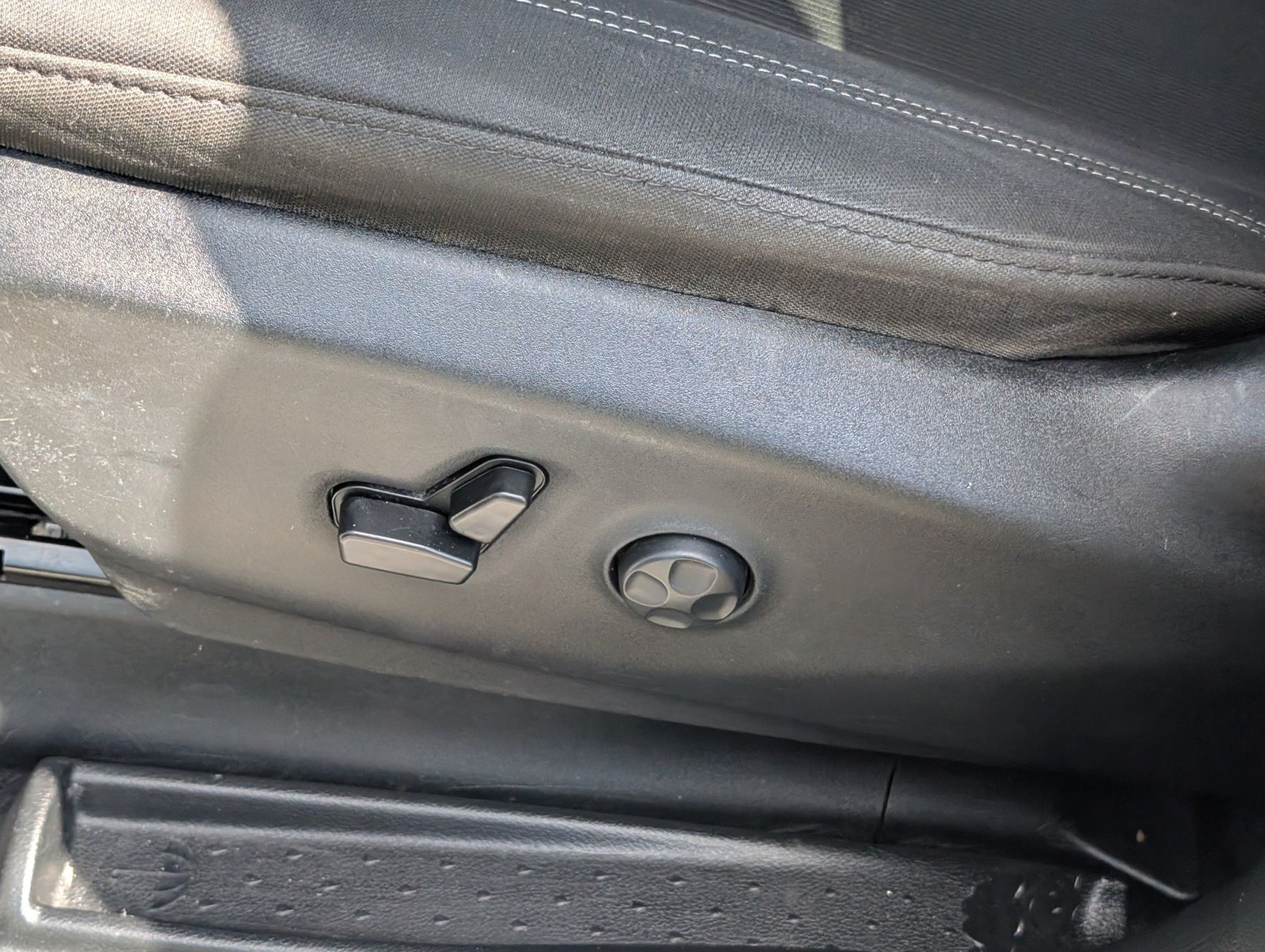 2018 Chrysler Pacifica 33