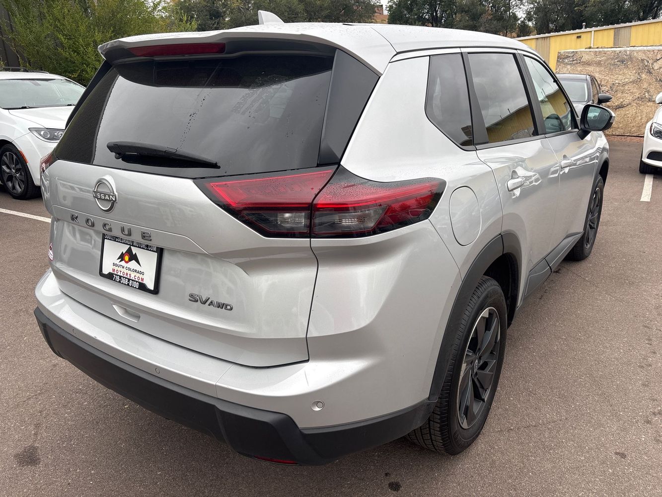 2024 Nissan Rogue SV AWD photo 4