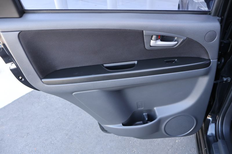 2009 Suzuki SX4 Crossover Base | Victory Motors of Colorado